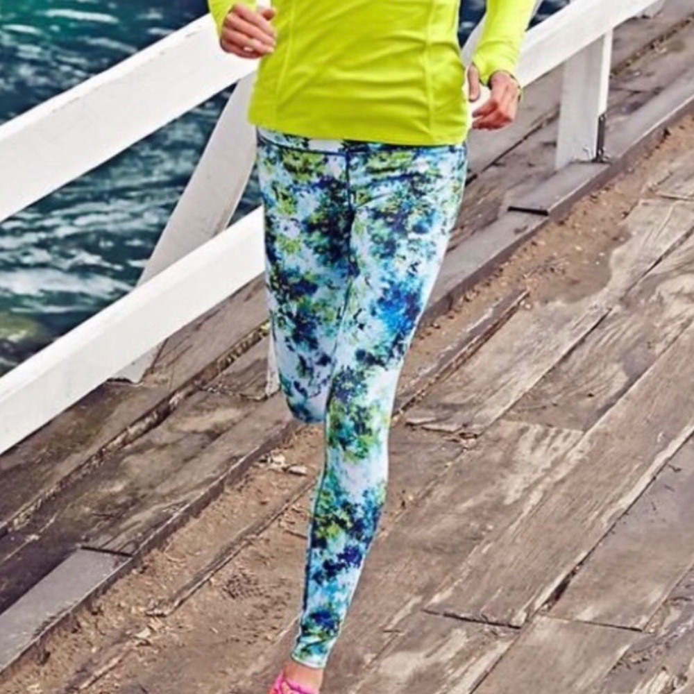 Athleta Hypersonic Sonar Caspian 7/8 Leggings Blue